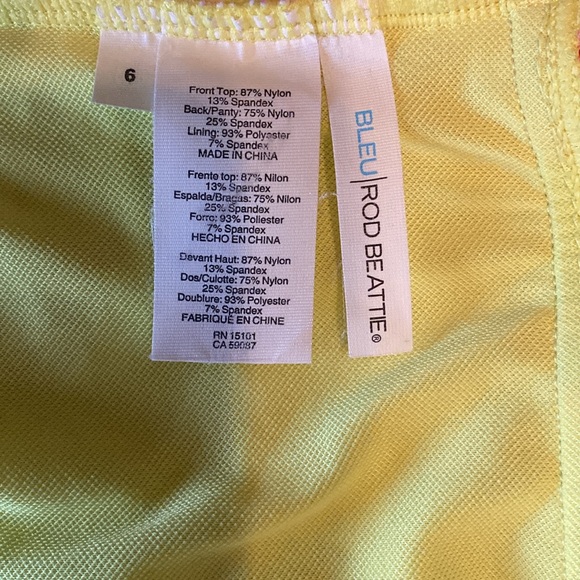 Bleu by Rod Beattie floral patterned one-piece bathing suit, size 6. - Picture 11 of 12